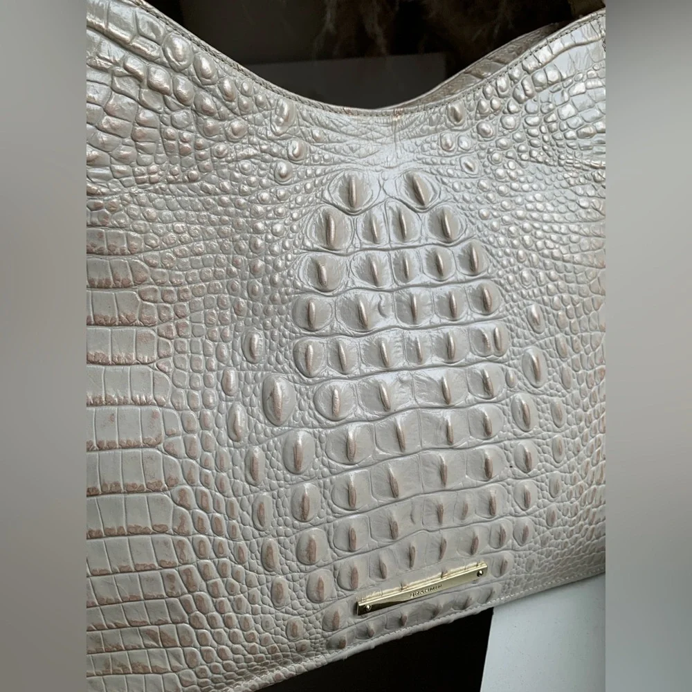 Brahmin Melbourne Vada Hobo Bag Leather Croc Embossed Cream Beige Spacious - Picture 9 of 14